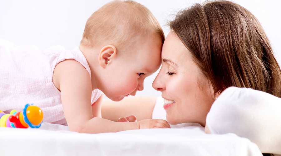 أخطاء الأمهات الجدد في التعامل مع الطفل الرضيع