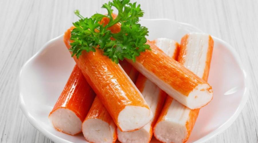Enceinte, peut-on manger du surimi (et autres recettes de la mer) ?