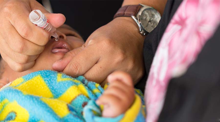 تحذير للأمهات قبل التطعيم ضد شلل الأطفال