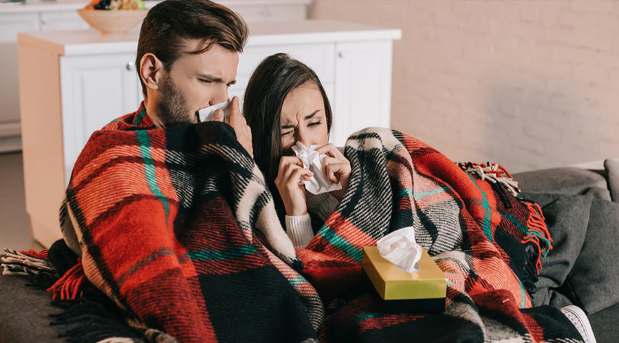 هل تنتقل عدوى الإنفلونزا عن طريق العلاقة الحميمة ؟